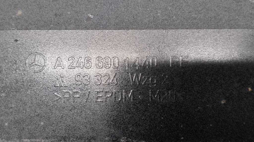 Lajsna praga desna Mercedes CLA 117 prag 13-19