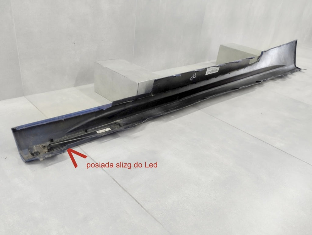 Lajsna praga desni BMW 4 G22 G23 M paket 20-