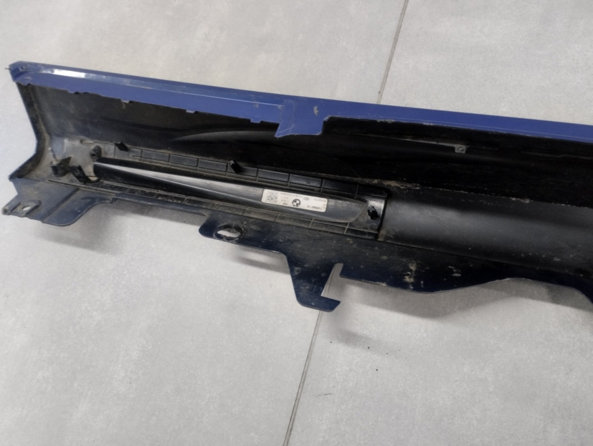 Lajsna praga desni BMW 4 G22 G23 M paket 20-