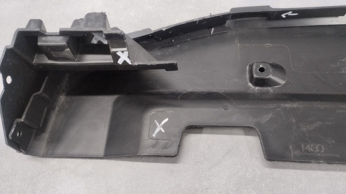 Lajsna praga desni Volvo XC40 XC 40 17- stopień dół