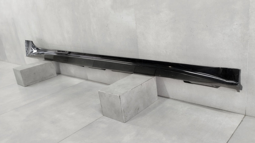 Lajsna praga desni Audi A5 8W8 S-Line 19 Lift-