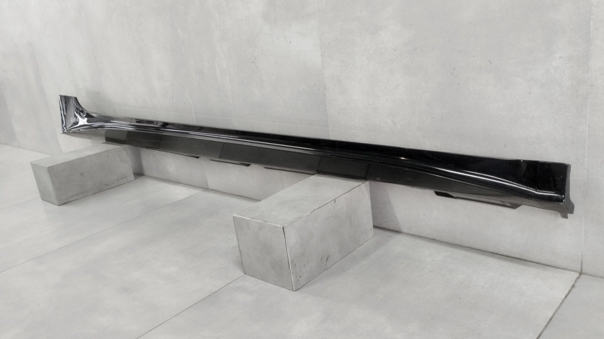 Lajsna praga desni Audi A5 8W8 S-Line 19 Lift-