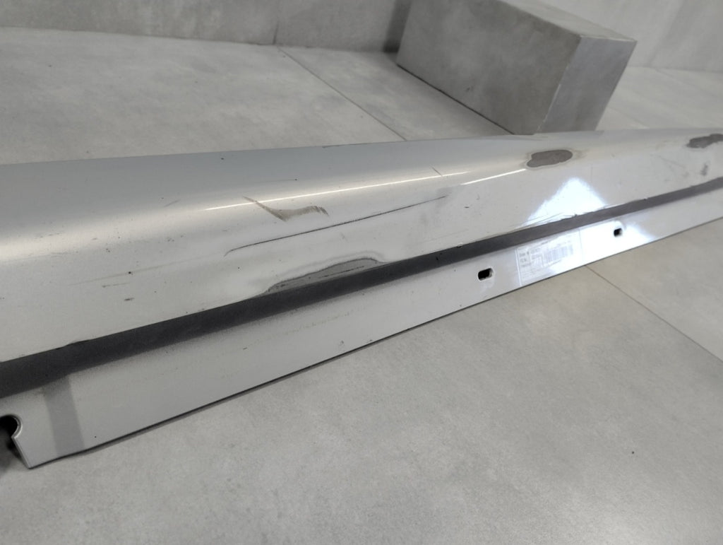 Lajsna praga desni BMW 7 G11 15-22 M paket krótki