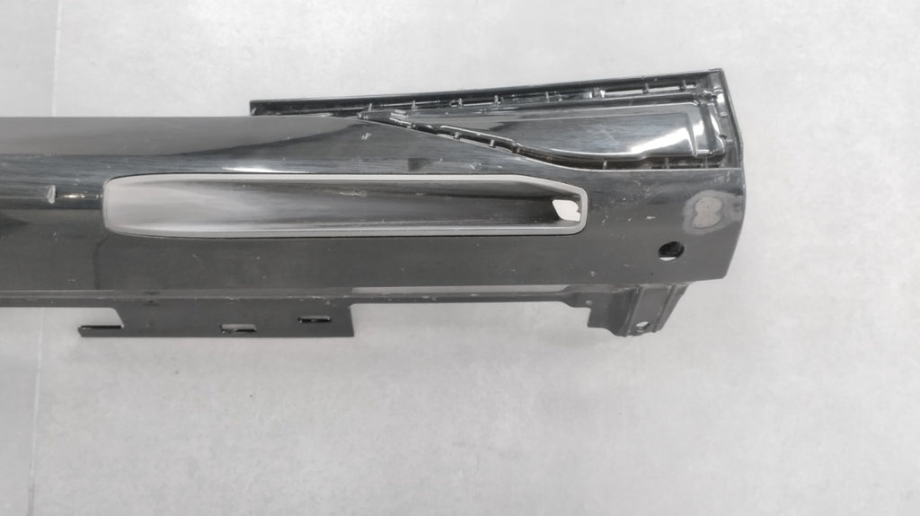 Lajsna praga desni BMW 7 G70 Hybryda 22- 51778081560