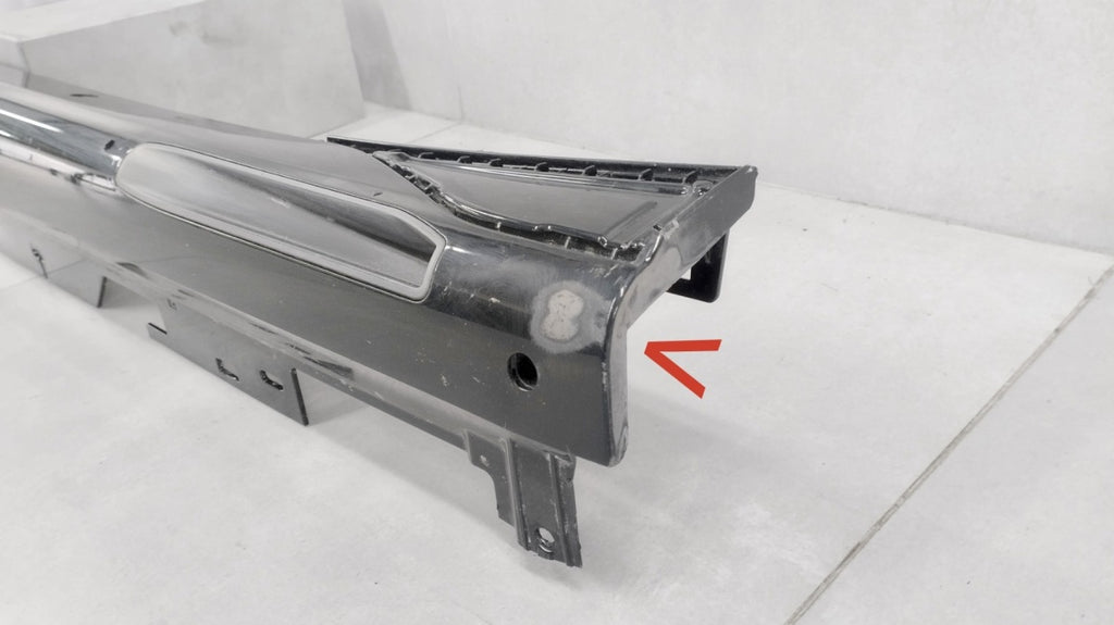 Lajsna praga desni BMW 7 G70 Hybryda 22- 51778081560