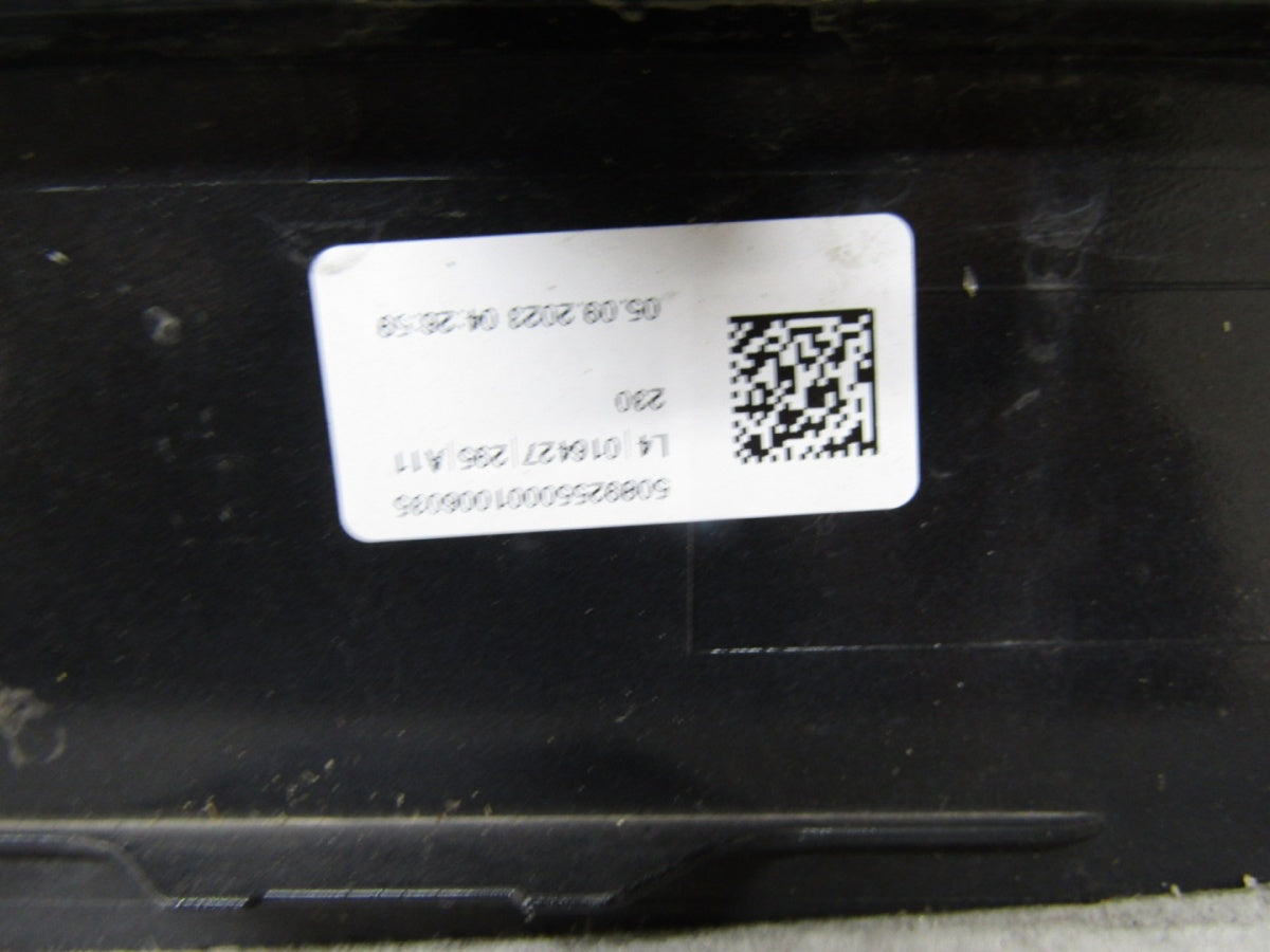 Lajsna praga desna BMW 7 G70 i7 Electryk X Drive 22-