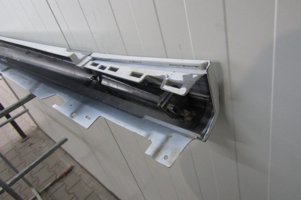 Lajsna praga lijeva BMW 7 G70 Diesel Hybryda 22-