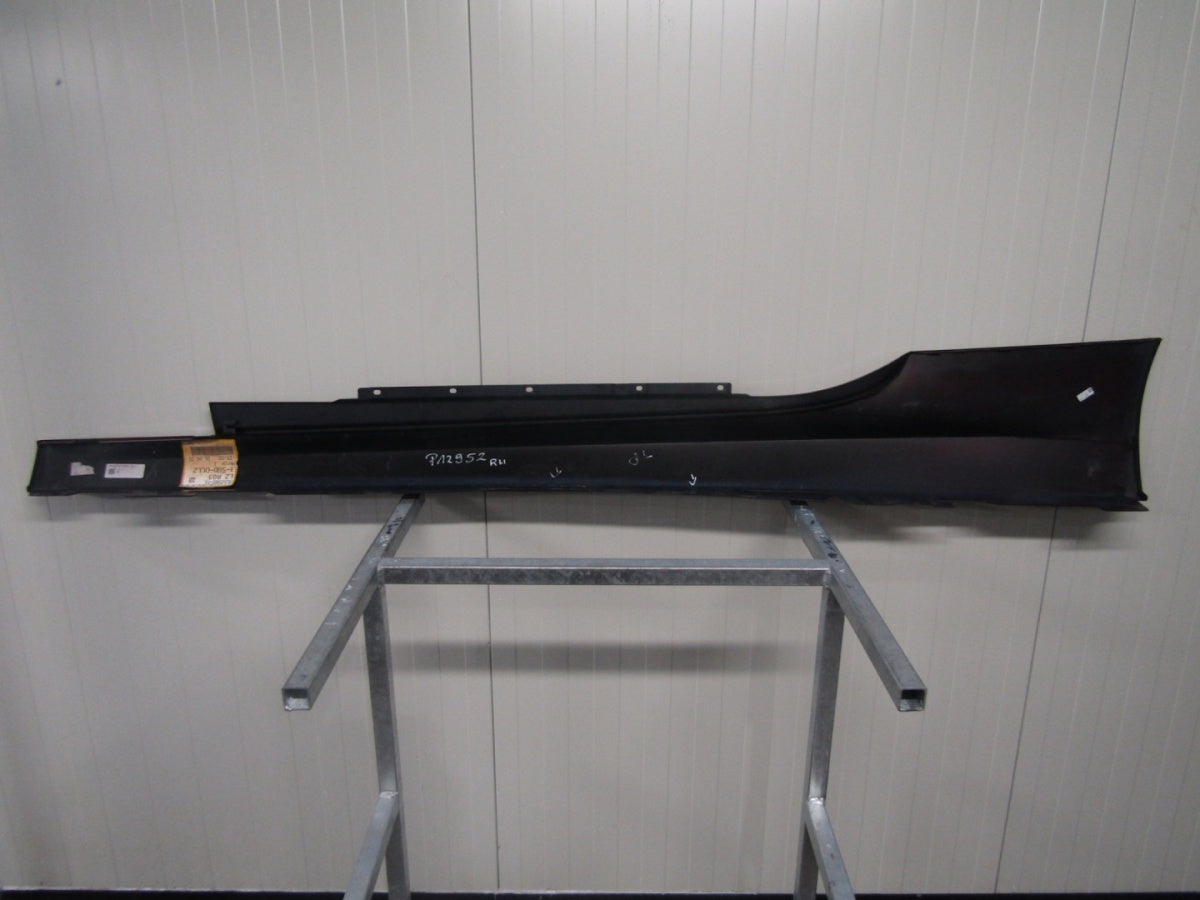 Lajsna praga desna BMW 8 G14 G15 M paket 18-