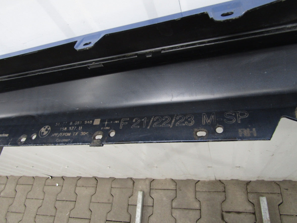 Lajsna praga desna BMW F21 F22 F23 M-paket -21