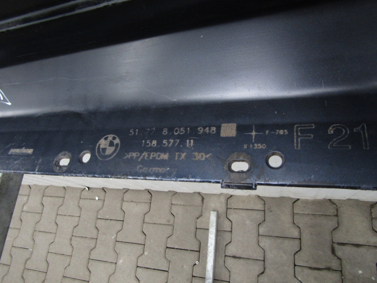 Lajsna praga desna BMW F21 F22 F23 M-paket -21