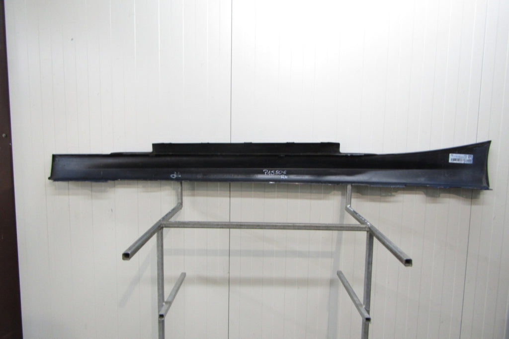 Lajsna praga desni BMW F21 F22 F23 M-paket -21