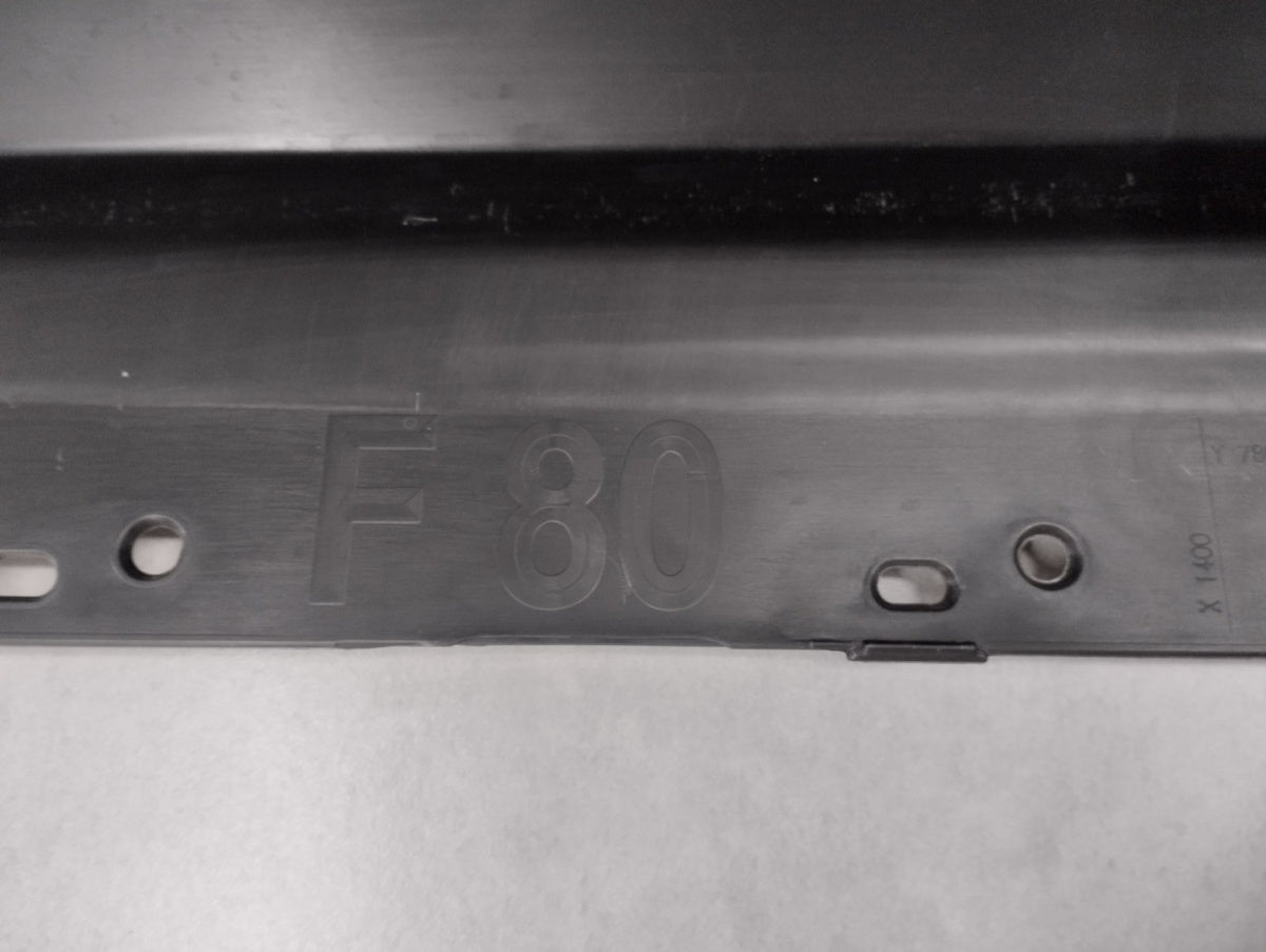 Lajsna praga desni BMW F80 M3 M-Power nakładka