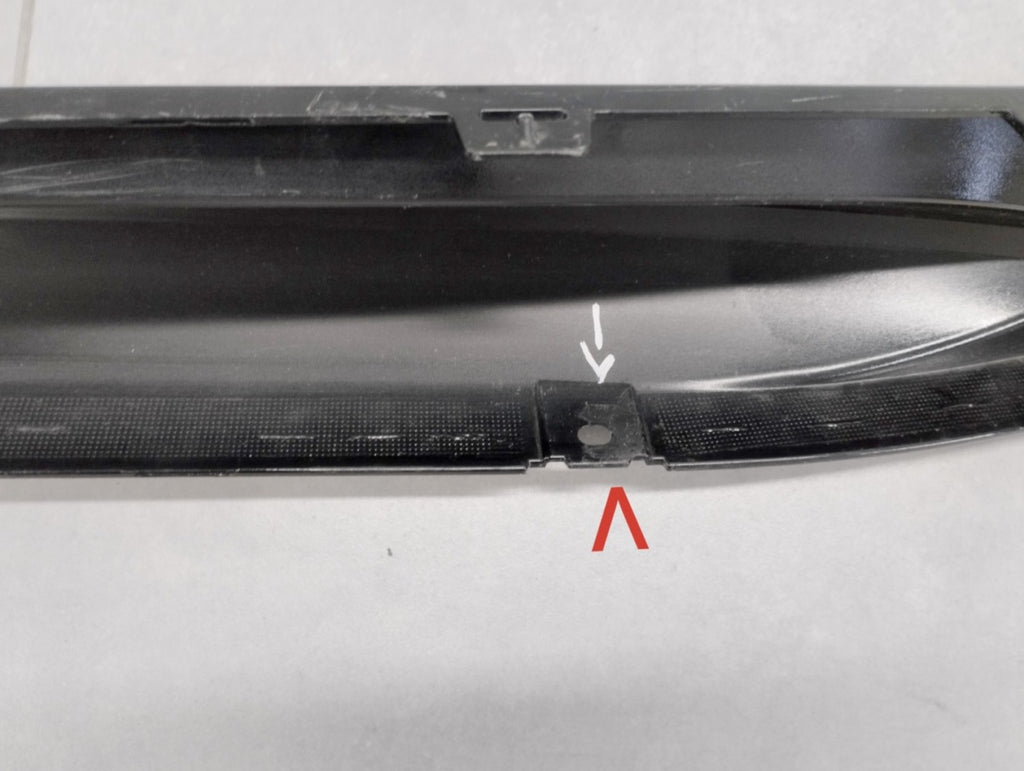 Lajsna praga desni BMW G80 M3 20 M-3 51778084408