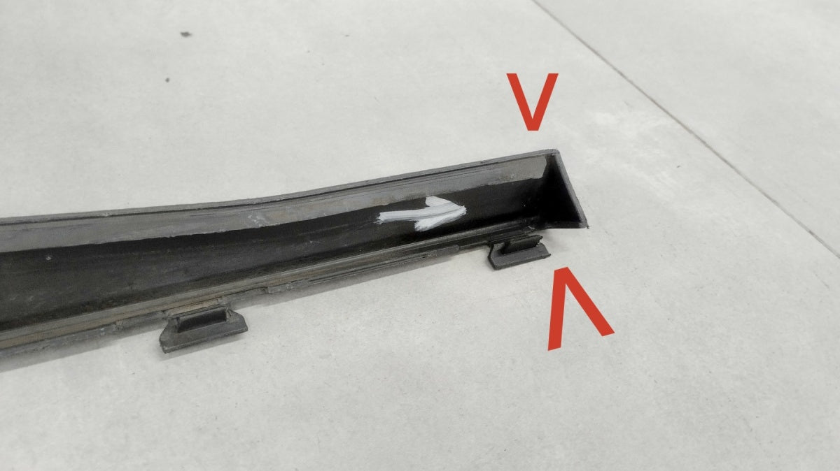 Lajsna praga lijevi VW Golf 8 5H0 R Line HB 19-