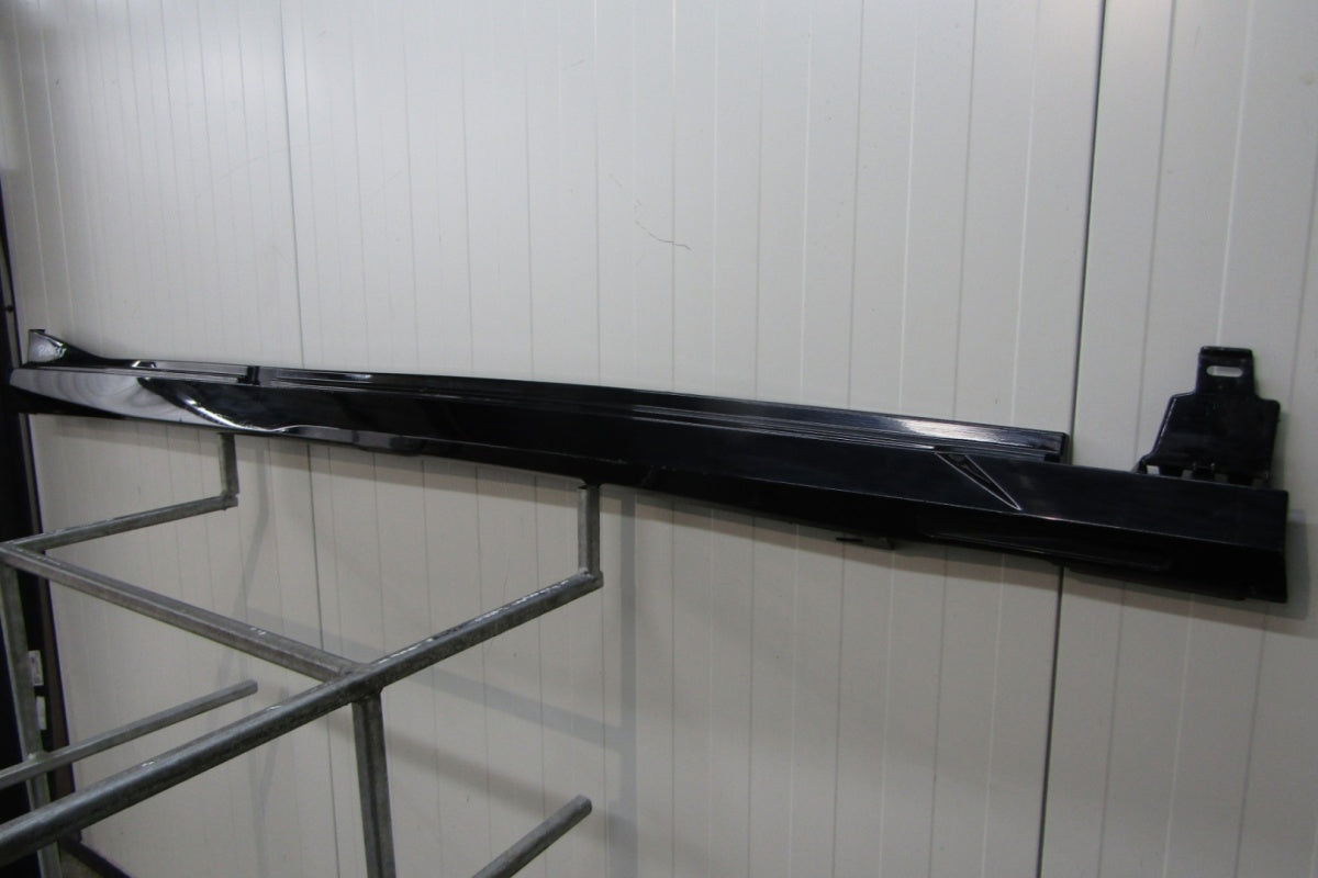 Lajsna praga desna BMW I20 iX 21- M sport paket +Led
