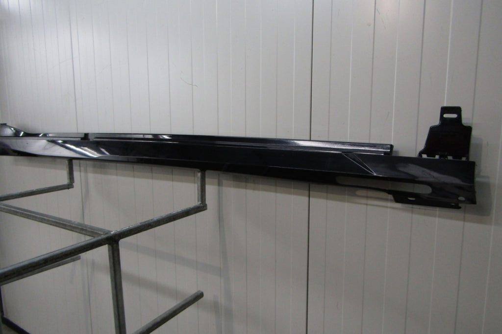 Lajsna praga desna BMW I20 iX 21- M sport paket