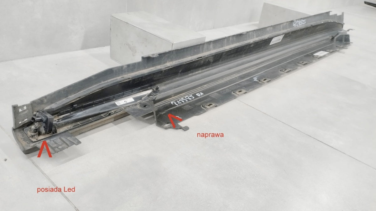 Lajsna praga desni BMW i4 G26 BEV Electryk 20- i-4 dół listwy + Led