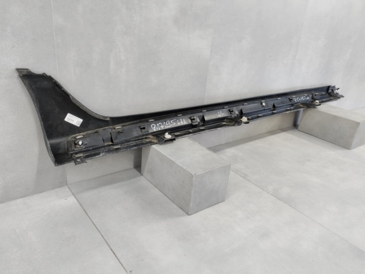 Lajsna praga lijevi Ford Fiesta Active MK8 18-