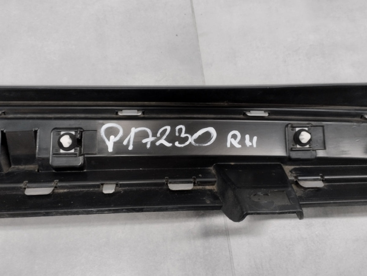 Lajsna praga desni Ford Fiesta Active MK8 18-