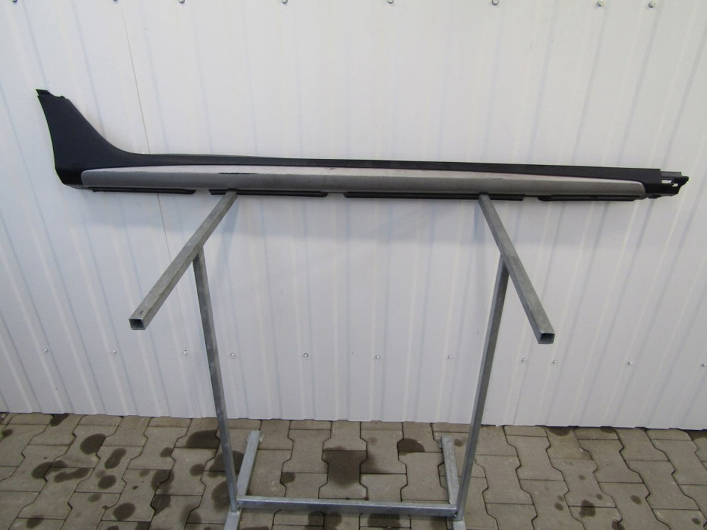 Lajsna praga desna Ford Fiesta Active MK8 18-