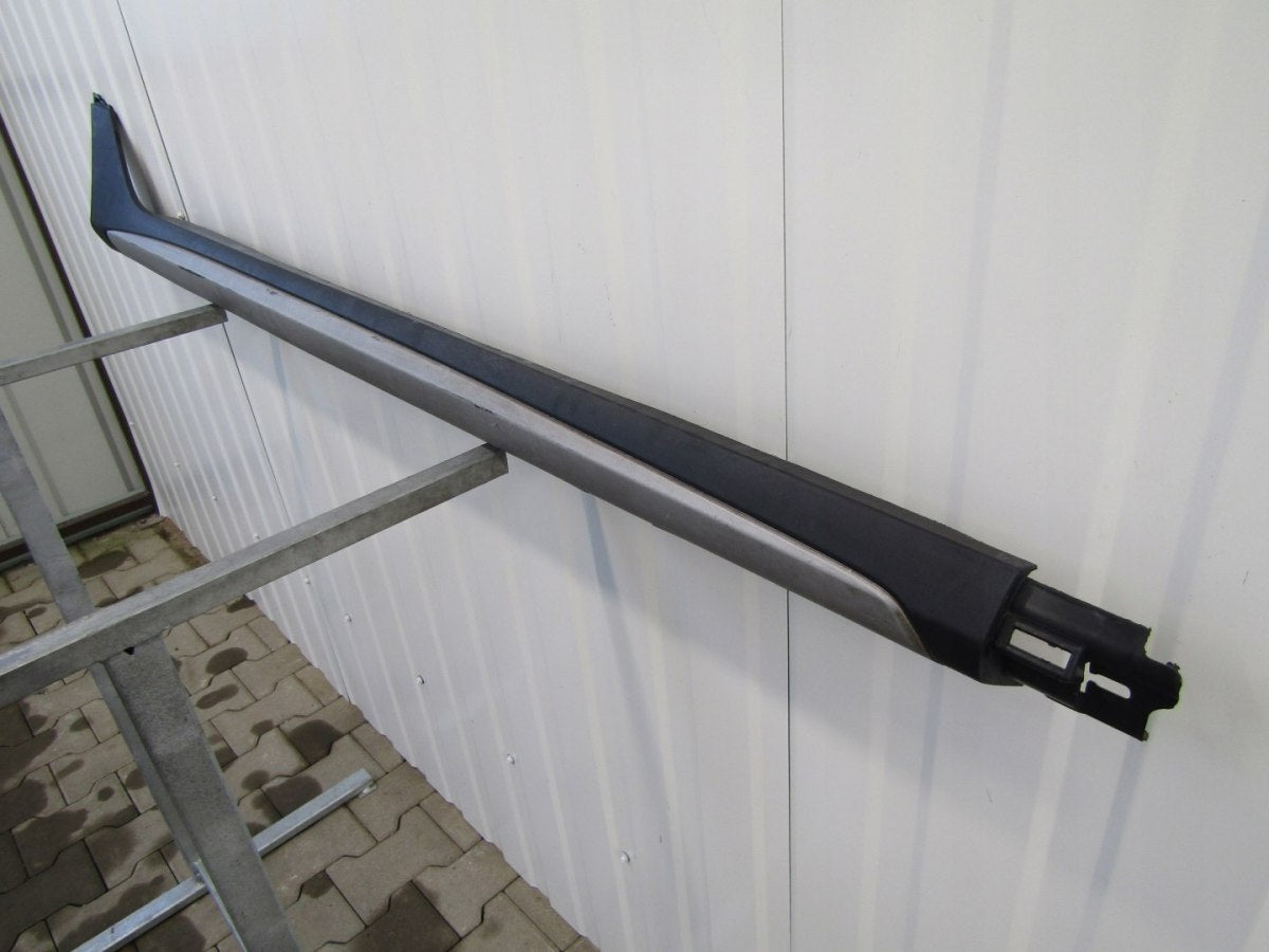 Lajsna praga desna Ford Fiesta Active MK8 18-
