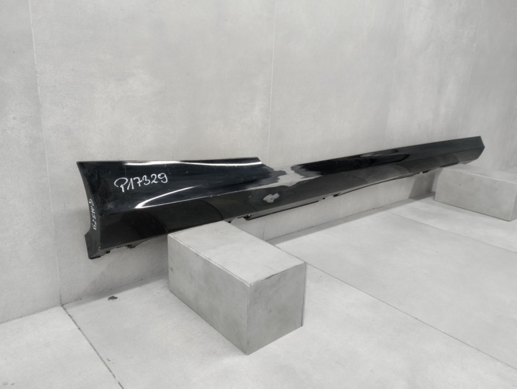 Lajsna praga desni Ford Fiesta MK8 ST 3D 18-
