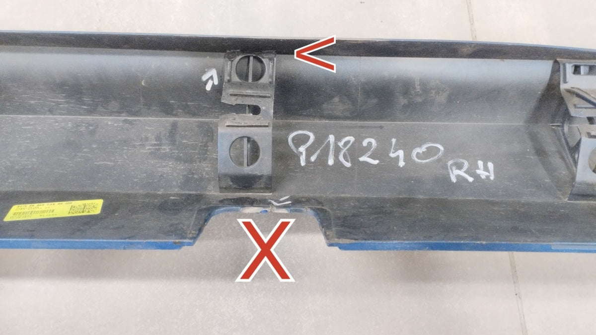 Lajsna praga desni Ford Fiesta MK8 ST 3D 18-