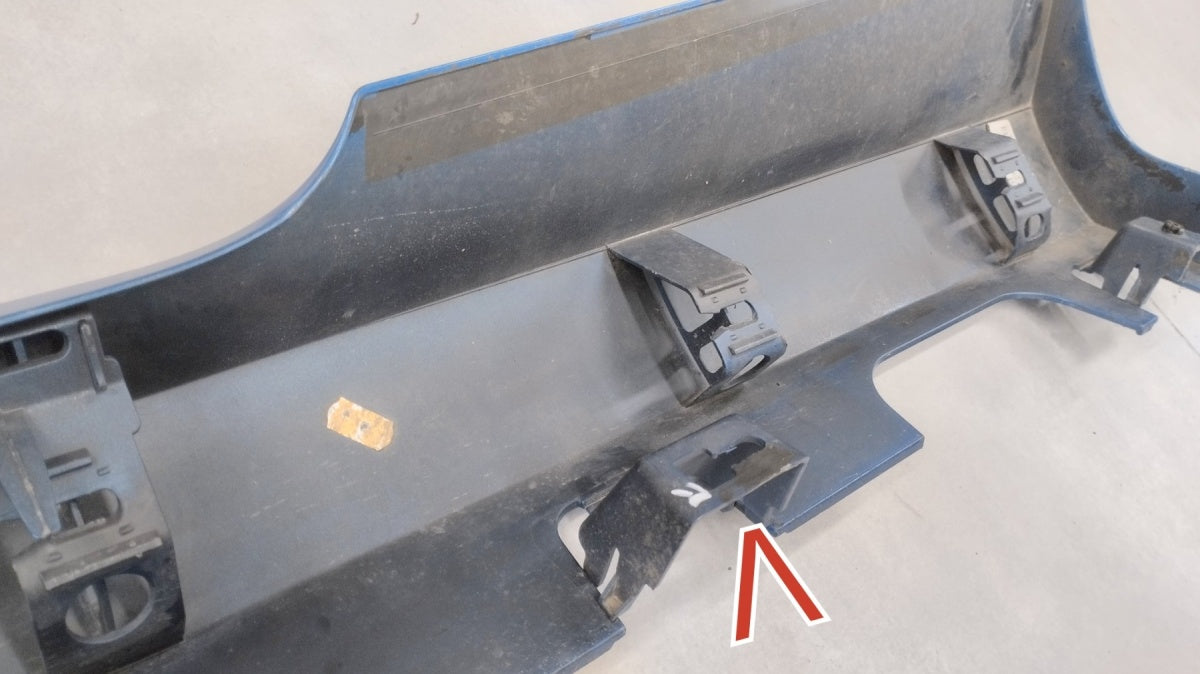 Lajsna praga desni Ford Fiesta MK8 ST 3D 18-