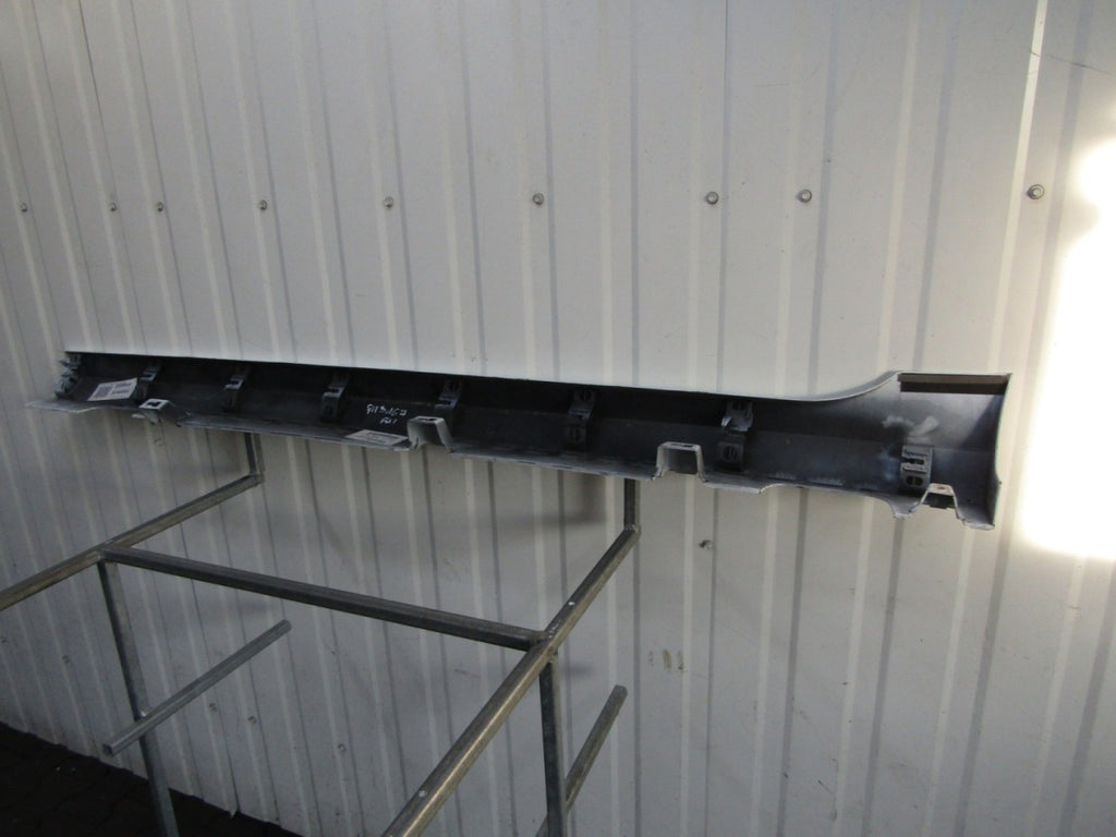 Lajsna praga desna Ford Fiesta MK8 ST 5D 18-