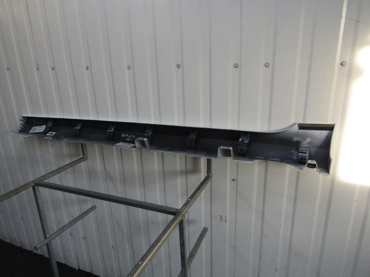 Lajsna praga desna Ford Fiesta MK8 ST 5D 18-