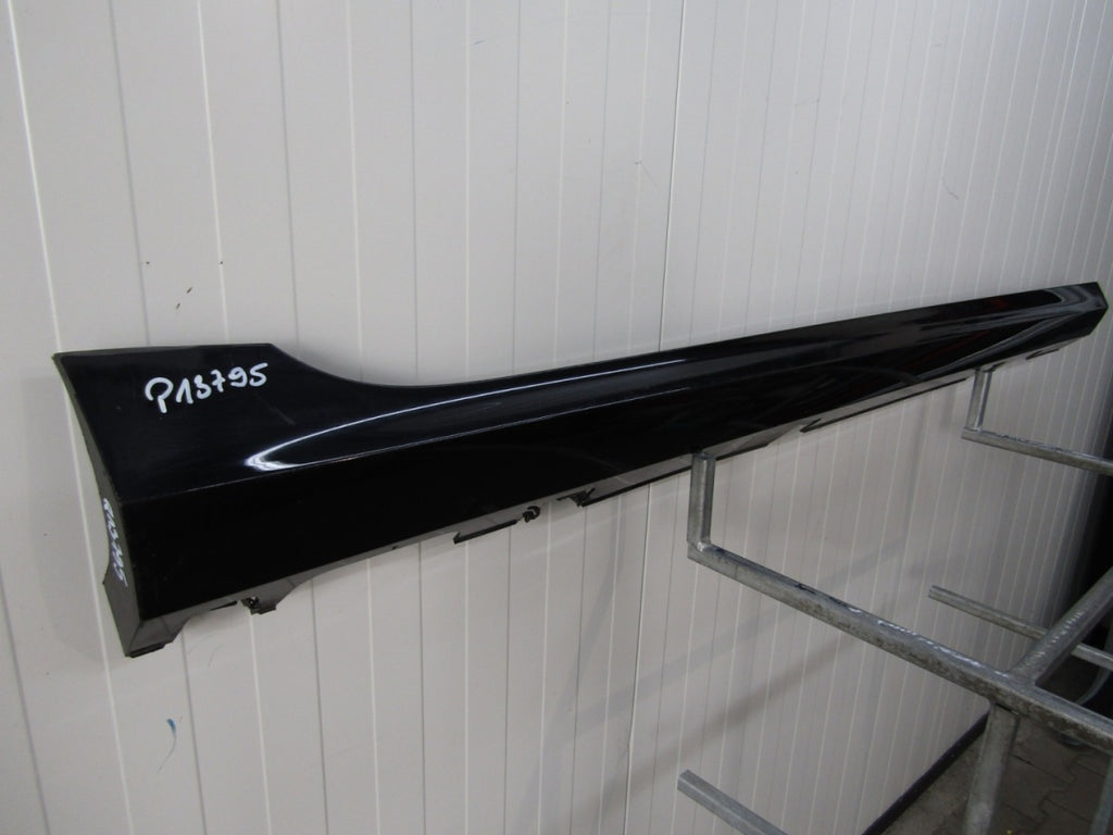 Lajsna praga desna Ford Fiesta MK8 ST 5D 18-