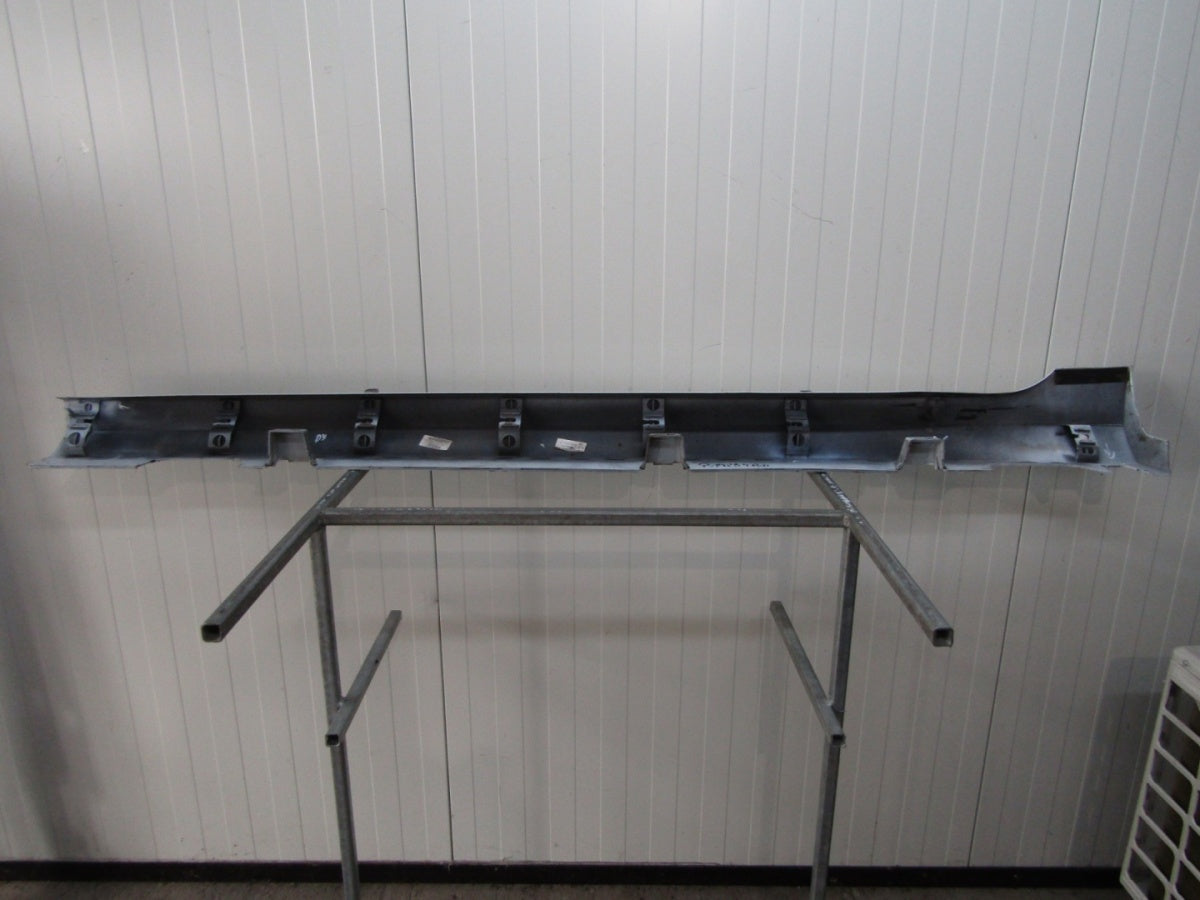 Lajsna praga desna Ford Fiesta MK8 ST 5D 18-