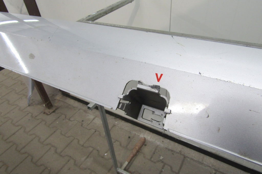 Lajsna praga desni Ford Fiesta MK8 ST 5D 18-