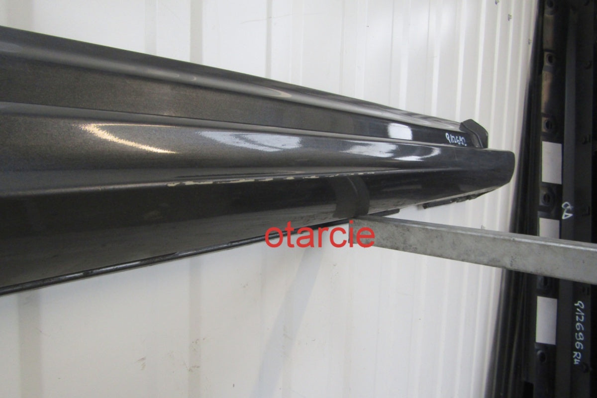 Lajsna praga desna Ford Focus MK4 ST Line 17-