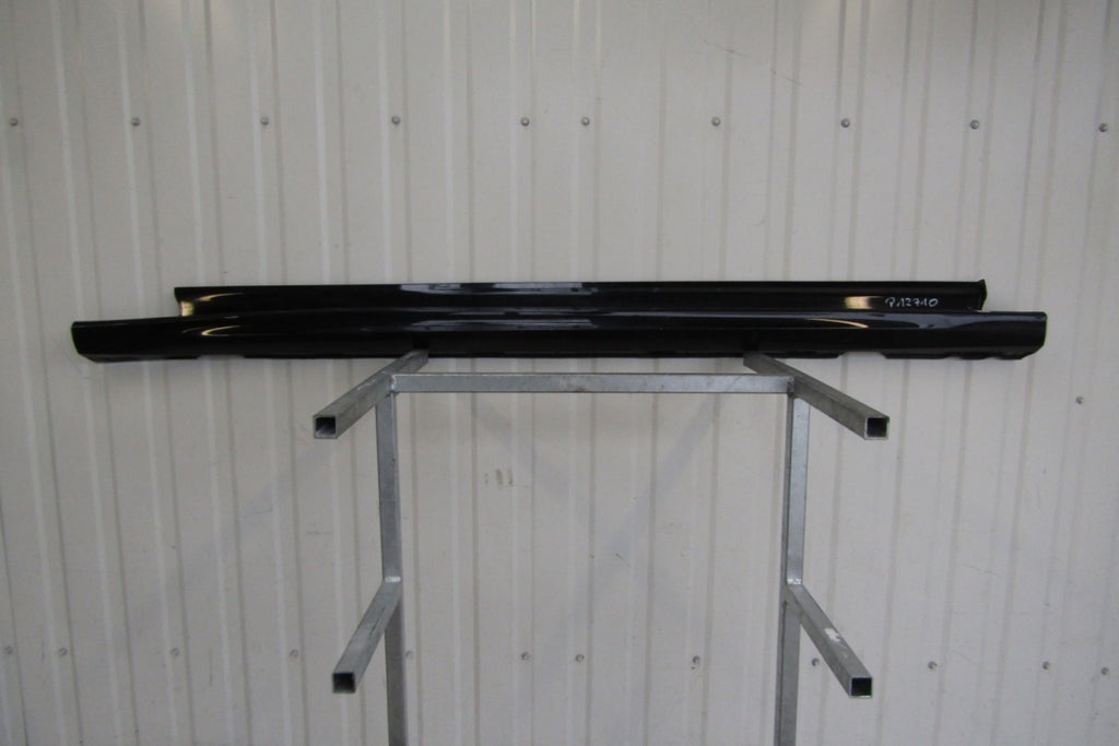 Lajsna praga desna Ford Focus MK4 ST Line 17-