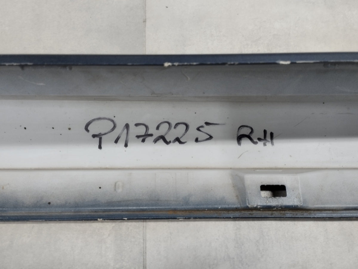 Lajsna praga desni Ford Focus MK4 kombi HB 17- ST ST Line