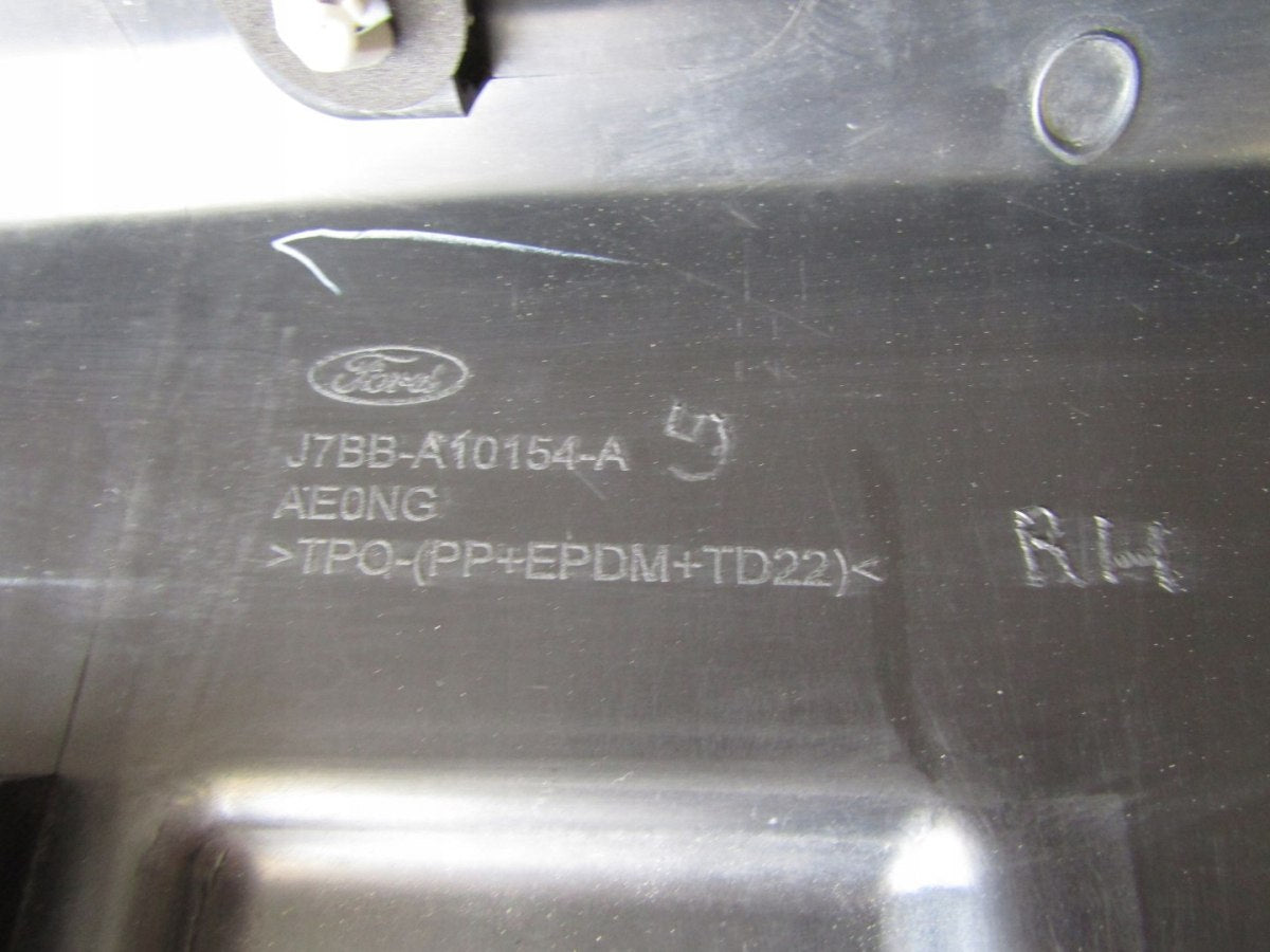 Lajsna praga desna Ford KA PLUS + Active 17-