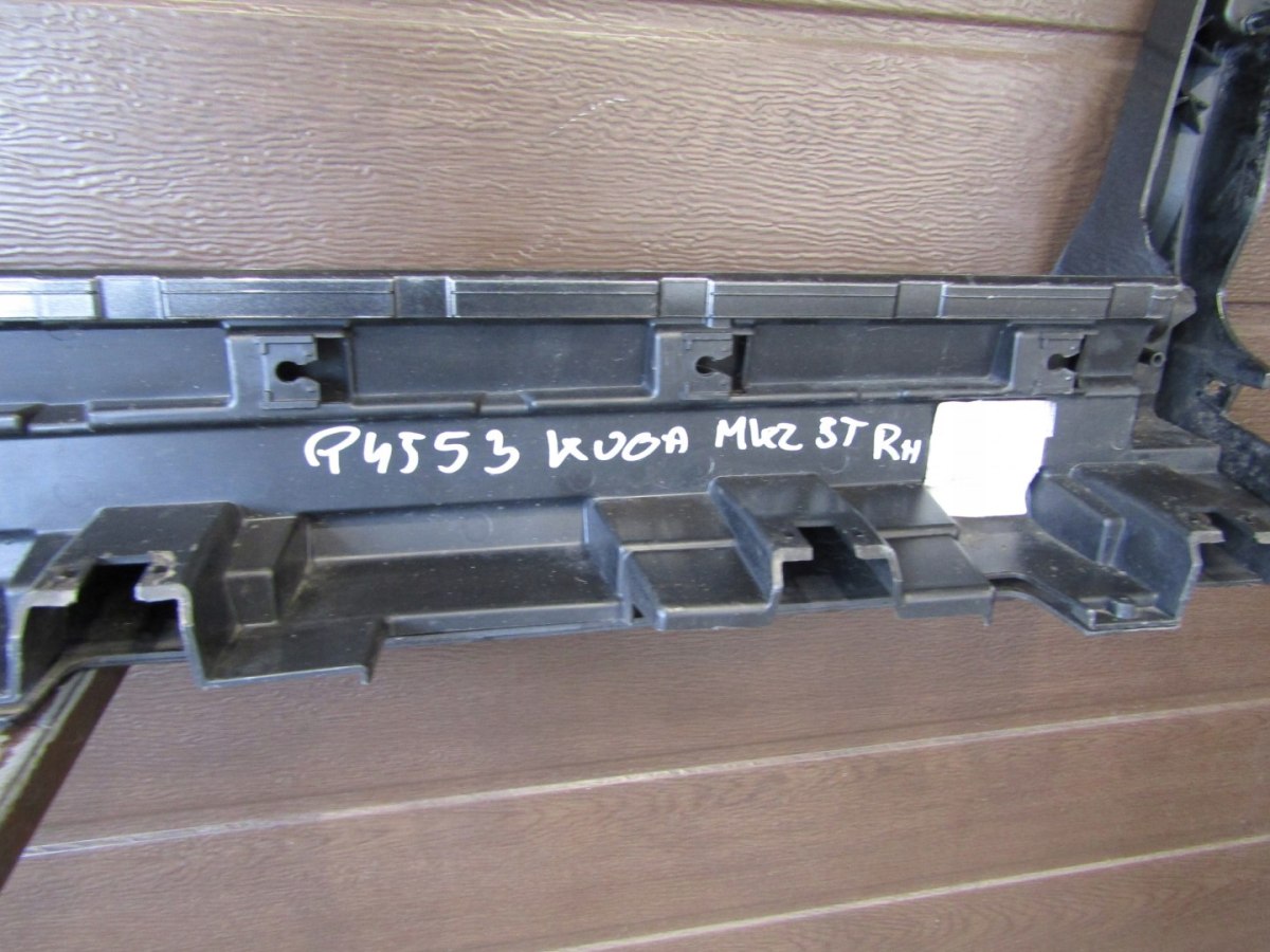 Lajsna praga desna Ford Kuga MK2 Titanium ST 12-