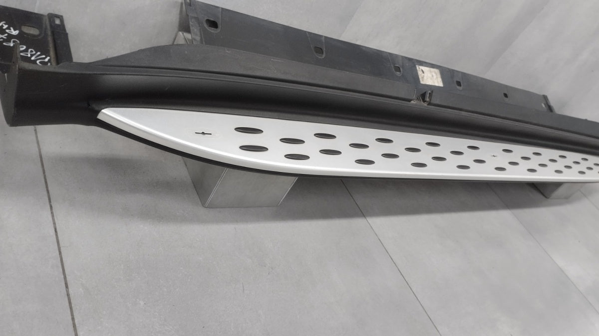Lajsna praga desna Mercedes EQC N293 19- stepenica