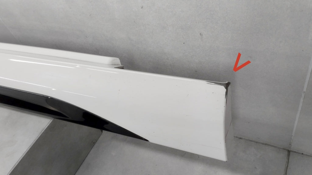 Lajsna praga desni BMW 2 F44 M paket 19-