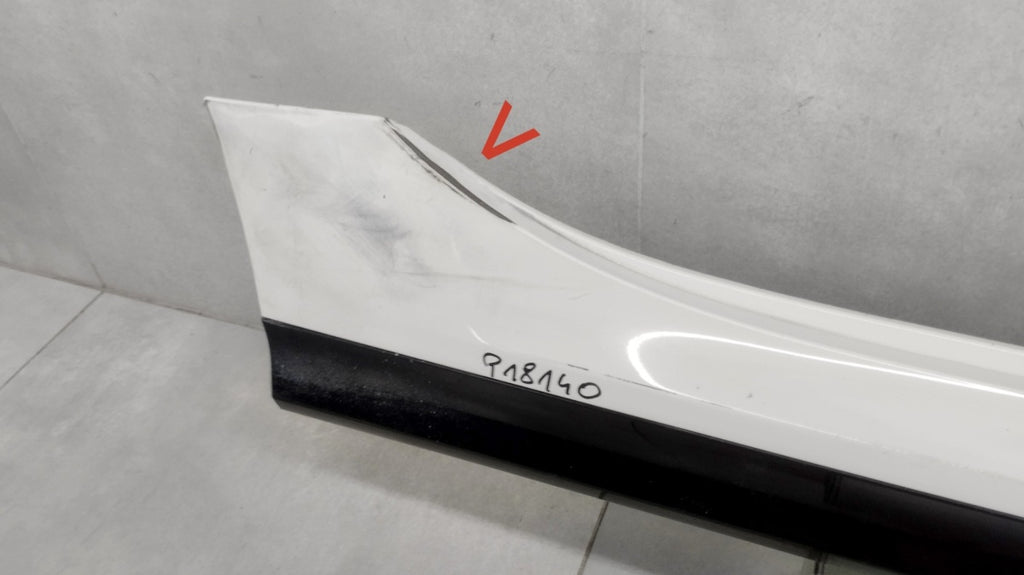 Lajsna praga desni BMW 2 F44 M paket 19-