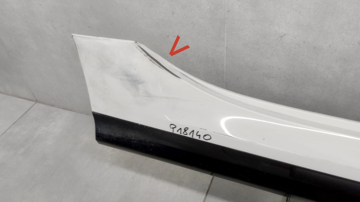 Lajsna praga desni BMW 2 F44 M paket 19-