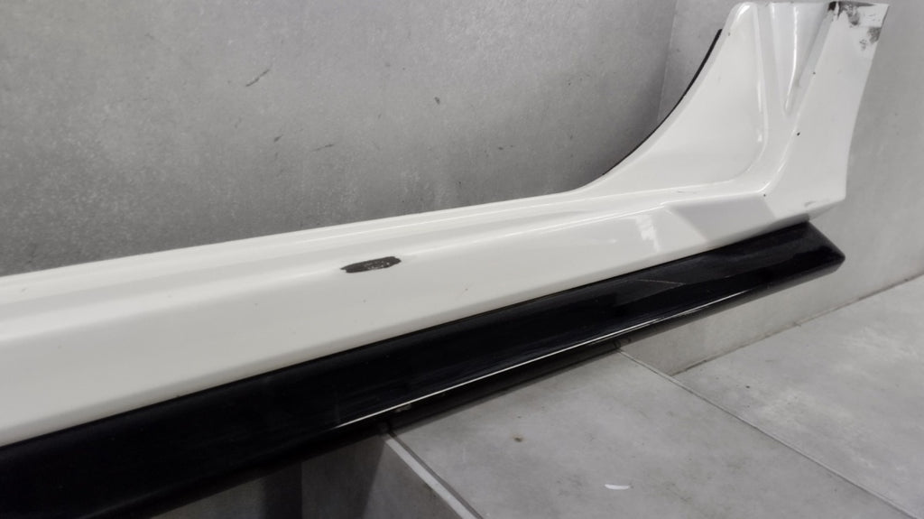 Lajsna praga desni Honda Civic X Sport Line 17-