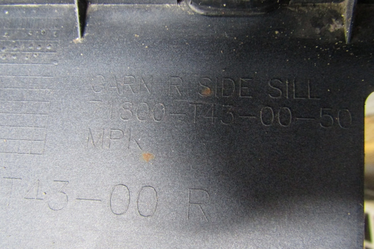 Lajsna praga desna Honda Civic XI F-HEV Sedan Liftback 21-