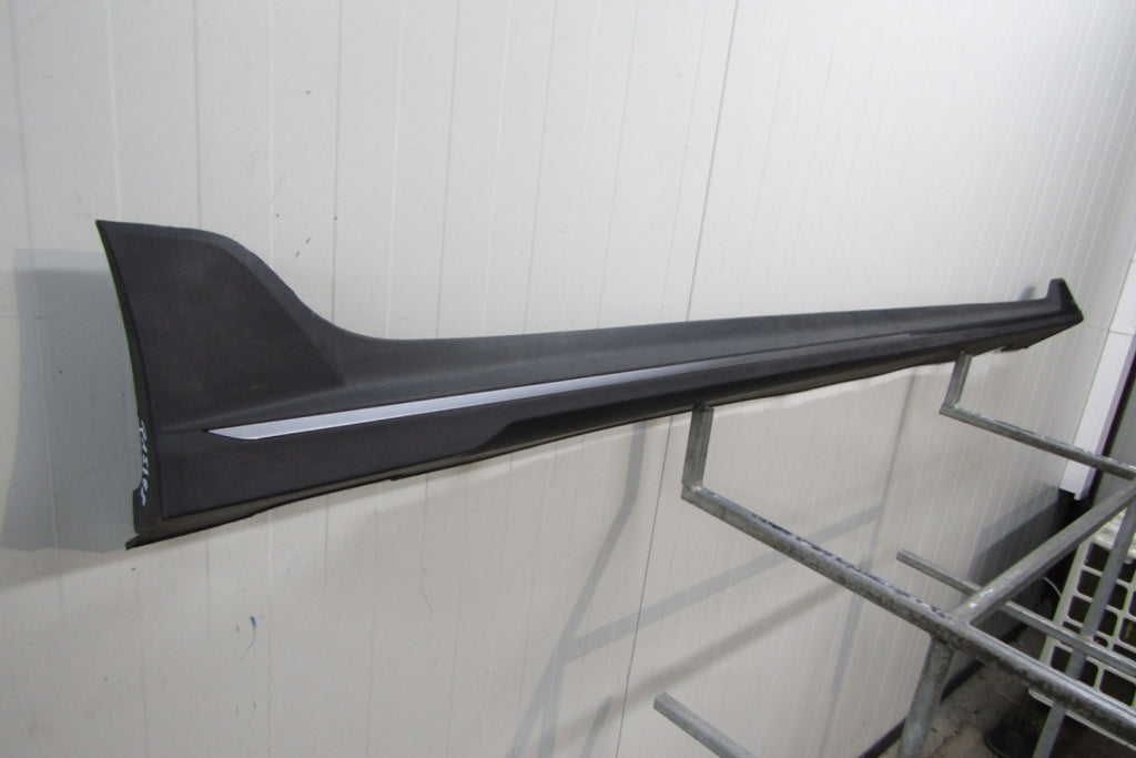 Lajsna praga desni Hyundai I20 3 N LINE 87754 q0700 20-