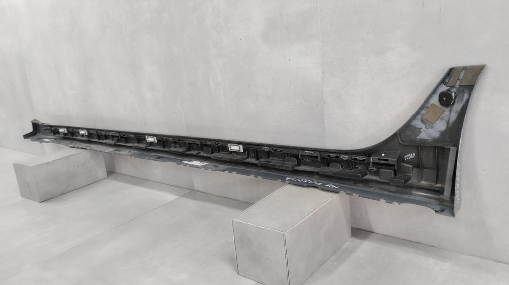 Lajsna praga desni AUDI RS4 8W9 B9 RS 4 17-24