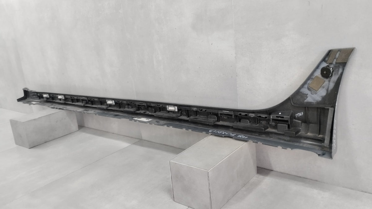 Lajsna praga desni AUDI RS4 8W9 B9 RS 4 17-24