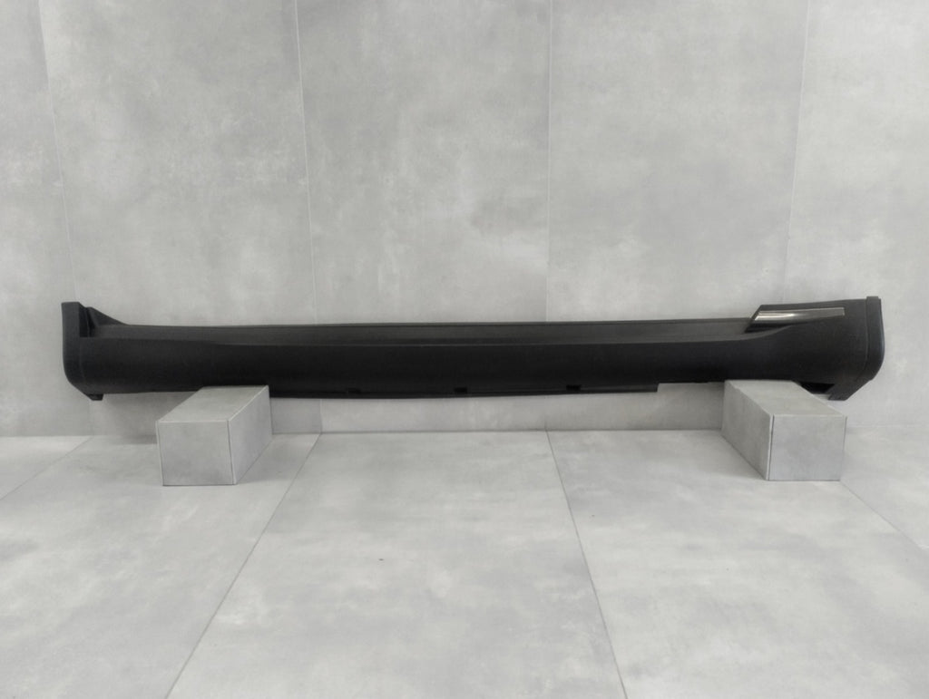 Lajsna praga desni Infiniti QX70 09-17 FX 2 II 76850-1cb0a-005