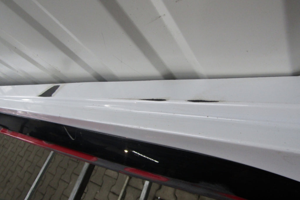 Lajsna praga desna Kia Proceed 3 GT Line 19-