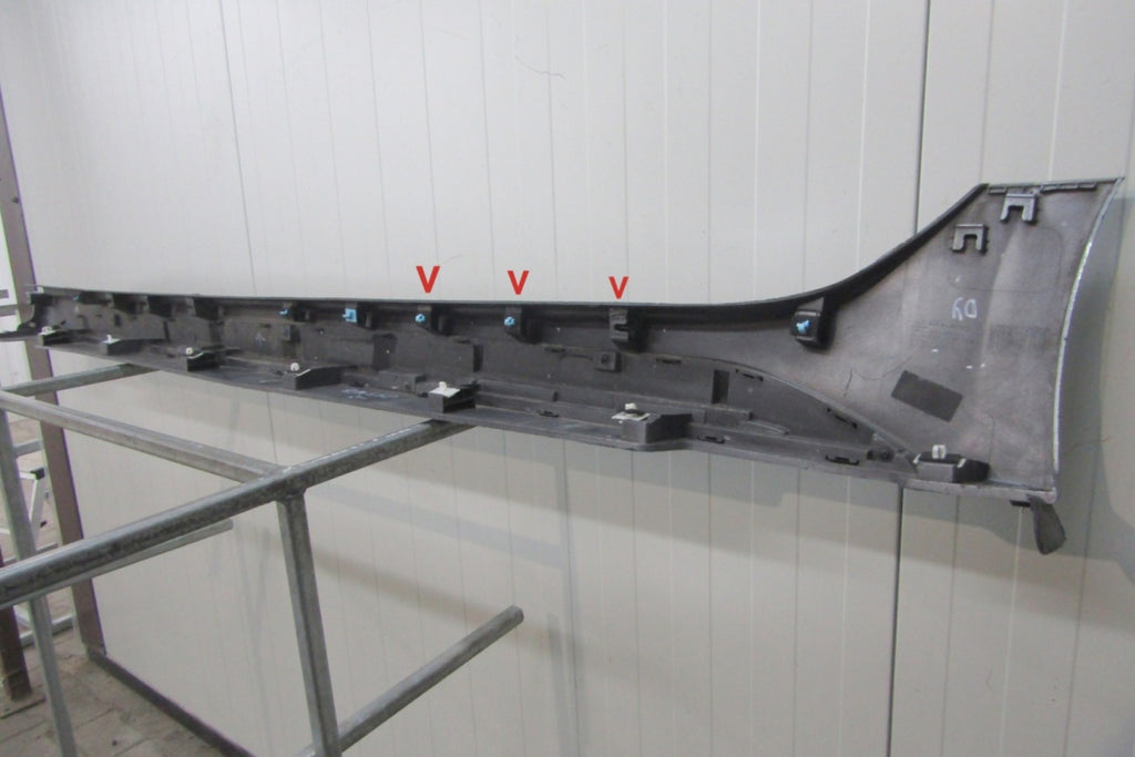 Lajsna praga desna Kia Proceed 3 GT Line 19-